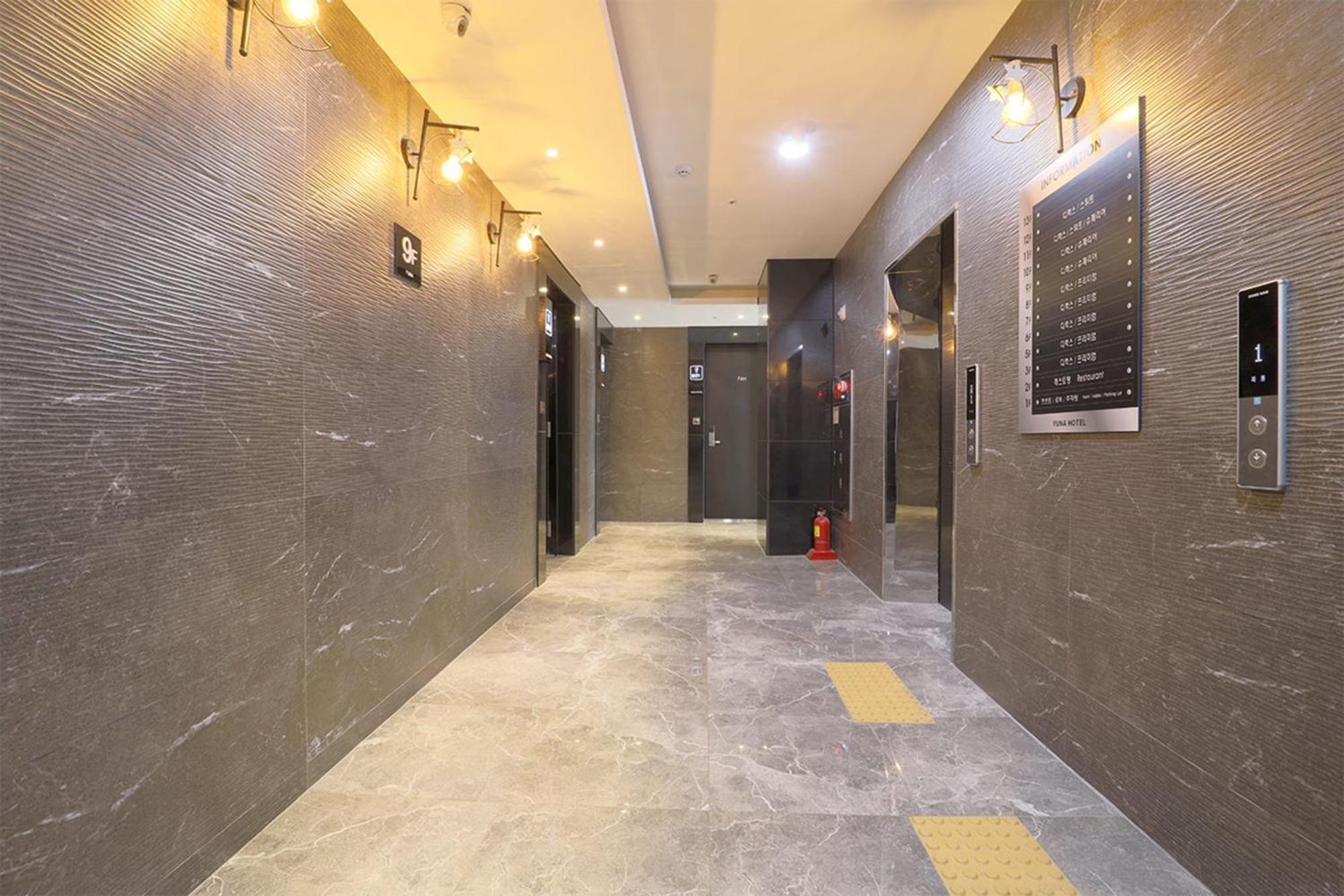 Hotel Yuna Business Ciudad Metropolitana de Ciudad Metropolitana de Busan Exterior foto